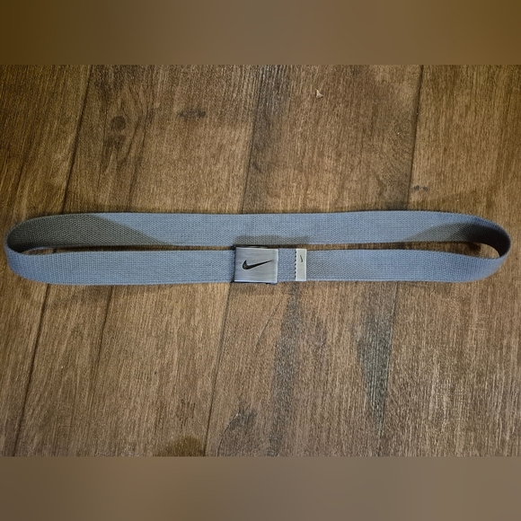 Nike Gray Men's Belt - Picture 2 of 5